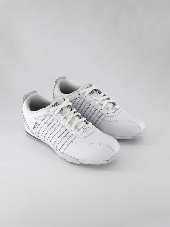 Mens Medium Arvee 1.5 Training Shoes White/Neutral Grey
