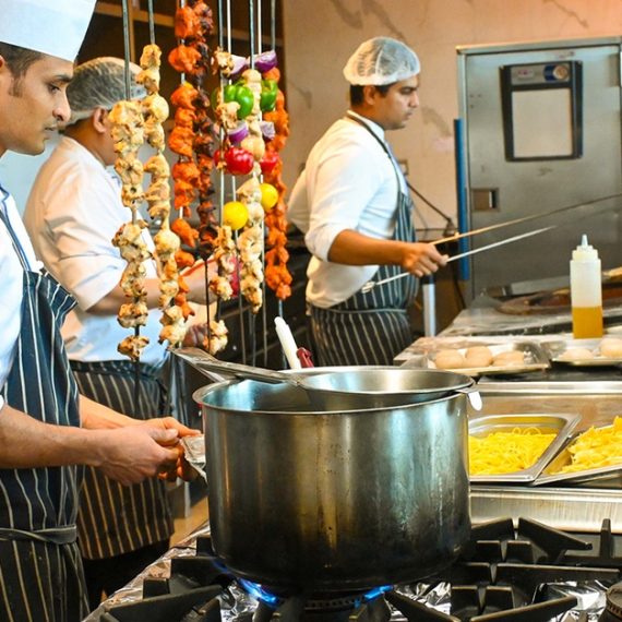 4* Saturday Brunch + Beverages, Live Stations & More: Child Or Adult Swim Shop Online at Special Price from Oman Mega Deals