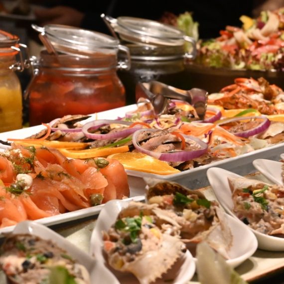Night Dinner, Spicery @ 4* Novotel Gold District: Child Aed 45 & More FISH RESTAURANT Shop Online at Special Price from Oman Mega Deals
