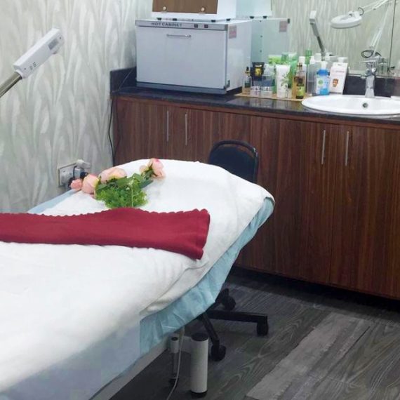 Smoother Skin Awaits – Experience Men’S Waxing Options! HAIR REMOVAL Shop Online at Special Price from Oman Mega Deals