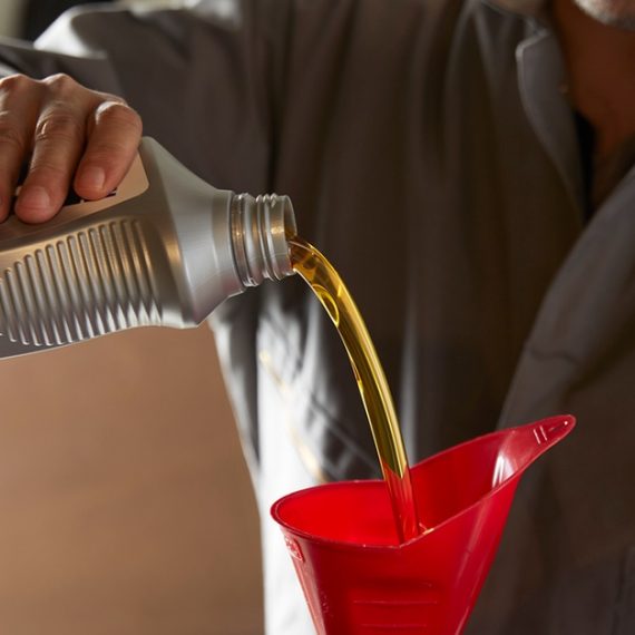 10,000km, Oil Change + Filter Change, Top-Up, Plus Full Car Diagnostic CAR Shop Online at Special Price from Oman Mega Deals