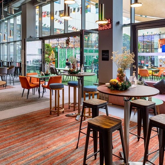 Get 3, 6 Or 12 House Beverages And Experience Live Music Fun RESTAURANT Shop Online at Special Price from Oman Mega Deals