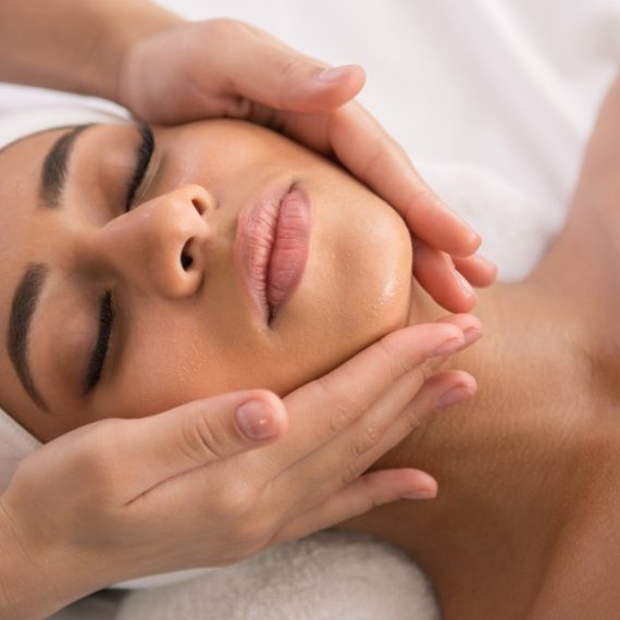 Buy Glowing Skin Awaits With 30 0r 60-Min De-Tan Cleanups & Hydrafacial Now at Special Price in OmanMegaDeals.com Glowing Skin Awaits With 30 0r 60-Min De-Tan Cleanups & Hydrafacial FACIAL TREATMENTS Shop Online at Special Price from Oman Mega Deals