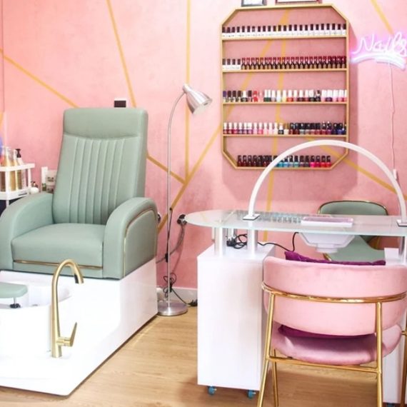 Stylish Haircuts & Color Treatments – Cuts, Touch-Ups & Highlights HAIRDRESSER Shop Online at Special Price from Oman Mega Deals