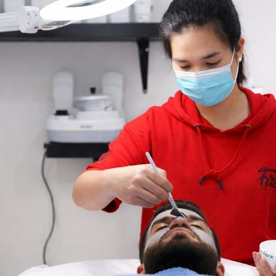 Choice Of Men’S Haircut, Beard Grooming, Facial, Manicure, Or Pedicure STEAM BATH Shop Online at Special Price from Oman Mega Deals