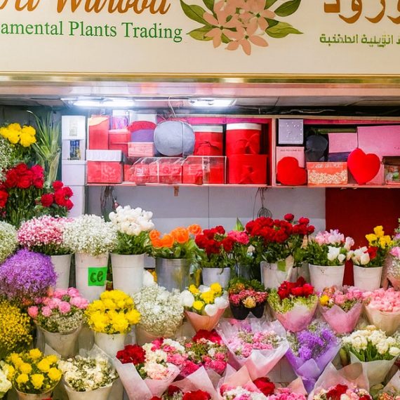 Stunning Choice Of 12,18, 24, 50 Or 100 Rose Bouquets In Your Favorite Color Swim Shop Online at Special Price from Oman Mega Deals