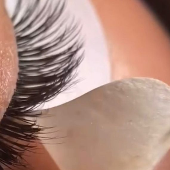 Enhance Natural Features With Professional Eyelash Extensions FACIAL TREATMENTS Shop Online at Special Price from Oman Mega Deals