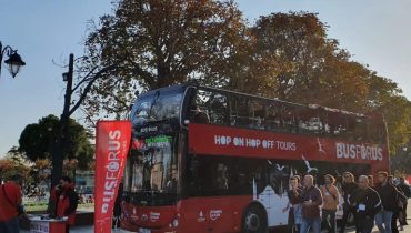1-Day Hop-On-Hop-Off Bus Tour with Commentary – Sightseeing and Tours