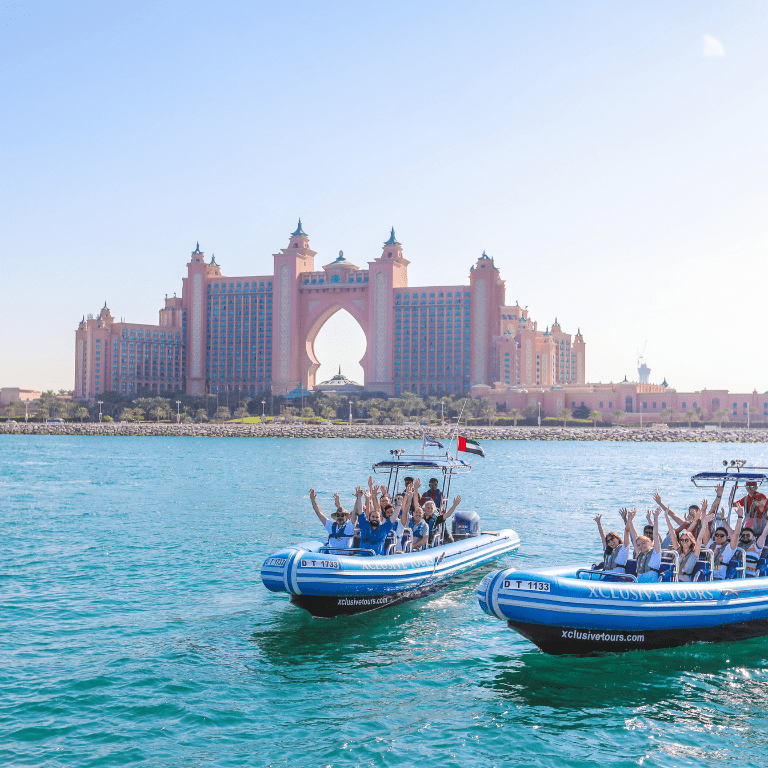 90 Mins Guided Sightseeing Boat Tour – Must-see attractions