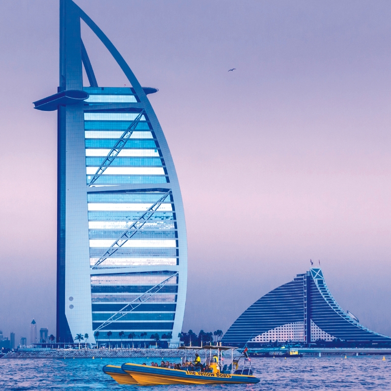 99 Minutes Premium Boat Tour + Free Dolphin & Seal Show – Combo – Combos and more adventures