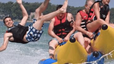 Banana Boat – Daymaniyat coast water sports – Sightseeing and Tours