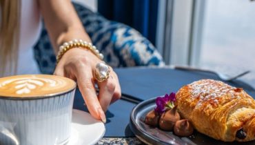 Breakfast Experience at At.mosphere Burj Khalifa – Burj Khalifa