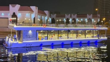 Dubai – Marina Dinner Cruise – Desert safaris