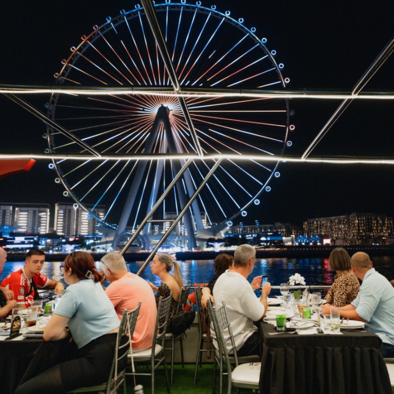 Dubai Marina Dinner Cruise with Live Music & Open Bar – Boat Tours and Cruises