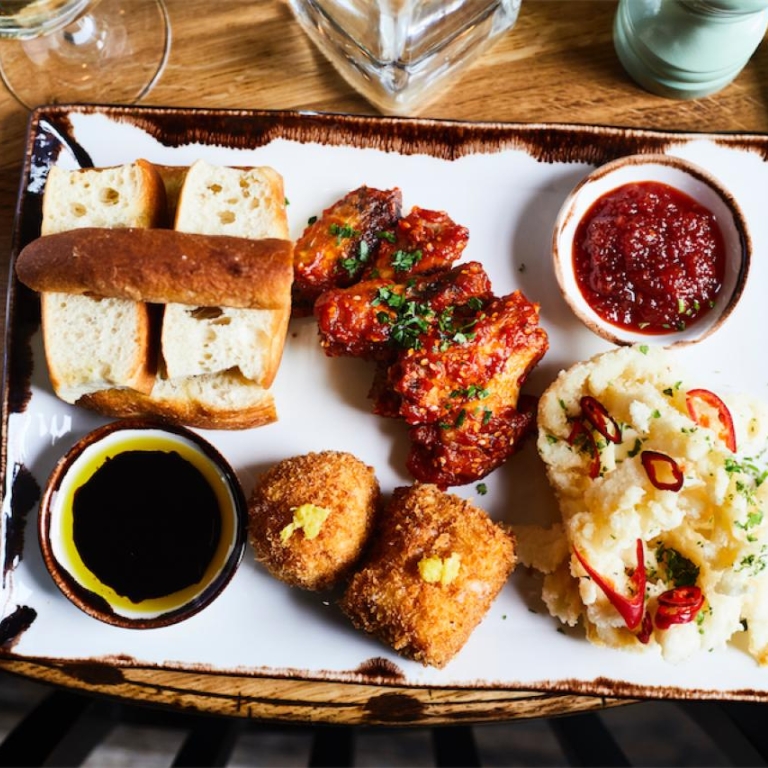 Eat 8 English Foods & See 30+ London Sights Walking Tour! – Recently Added Experiences