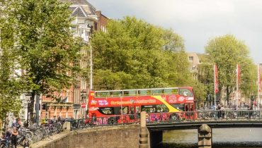 Hop-On Hop-Off Amsterdam Bus – 24 Hours – Sightseeing and Tours
