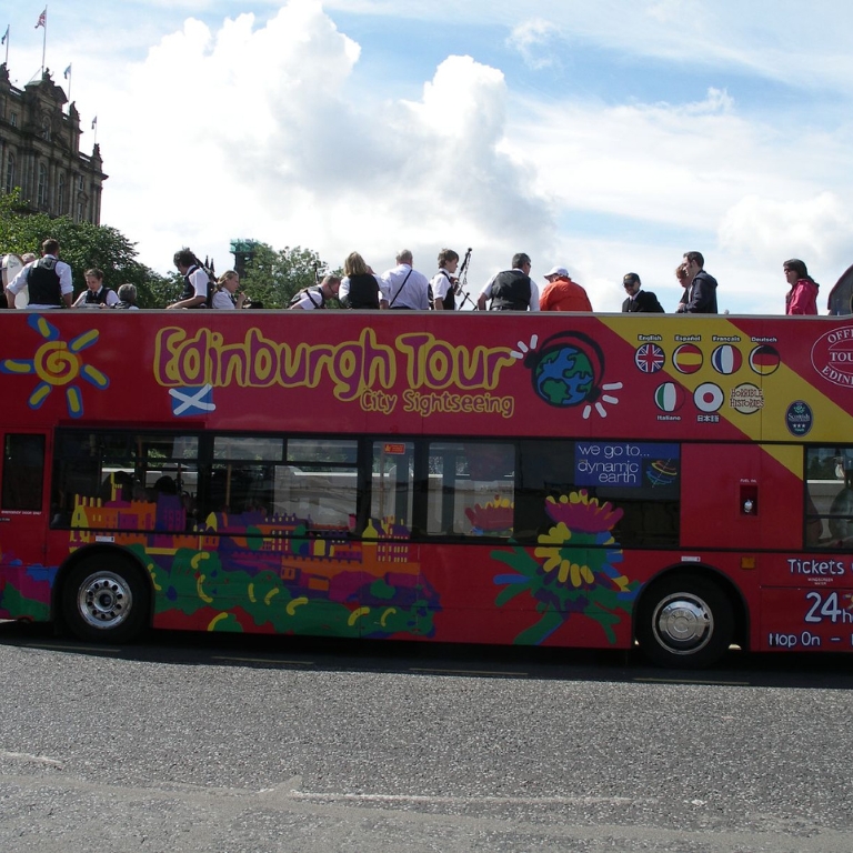 Hop on Hop off Edinburgh Bus Tours – Sightseeing and Tours