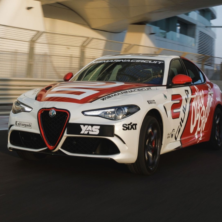 Yas Marina Circuit Alfa Romeo Giulia Quadrifoglio driving experience – Experiences
