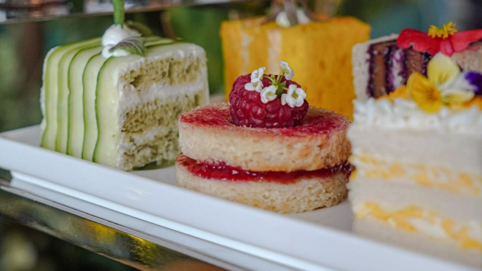 Afternoon Tea Experience at At.mosphere Burj Khalifa - Burj Khalifa Afternoon Tea Experience at At.mosphere Burj Khalifa - Burj Khalifa OmanMegaDeals.com