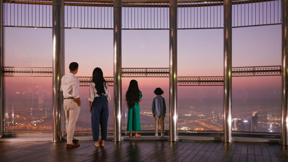 At The Top, Burj Khalifa 124th & 125th Floor with Fast Track Access - Must-see attractions At The Top, Burj Khalifa 124th & 125th Floor with Fast Track Access - Must-see attractions OmanMegaDeals.com