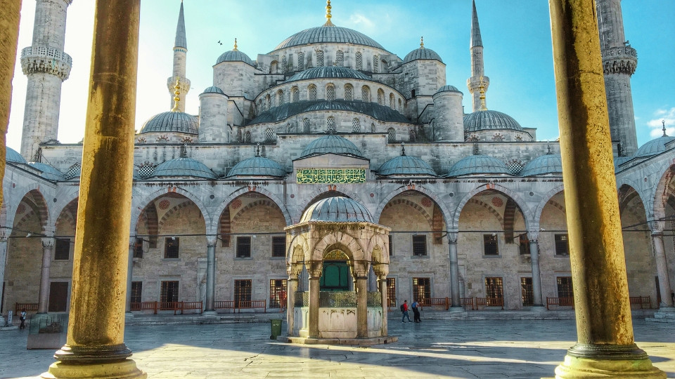 Blue Mosque & Hippodrome Guided Tour - Top-Rated Attractions Blue Mosque & Hippodrome Guided Tour - Top-Rated Attractions OmanMegaDeals.com