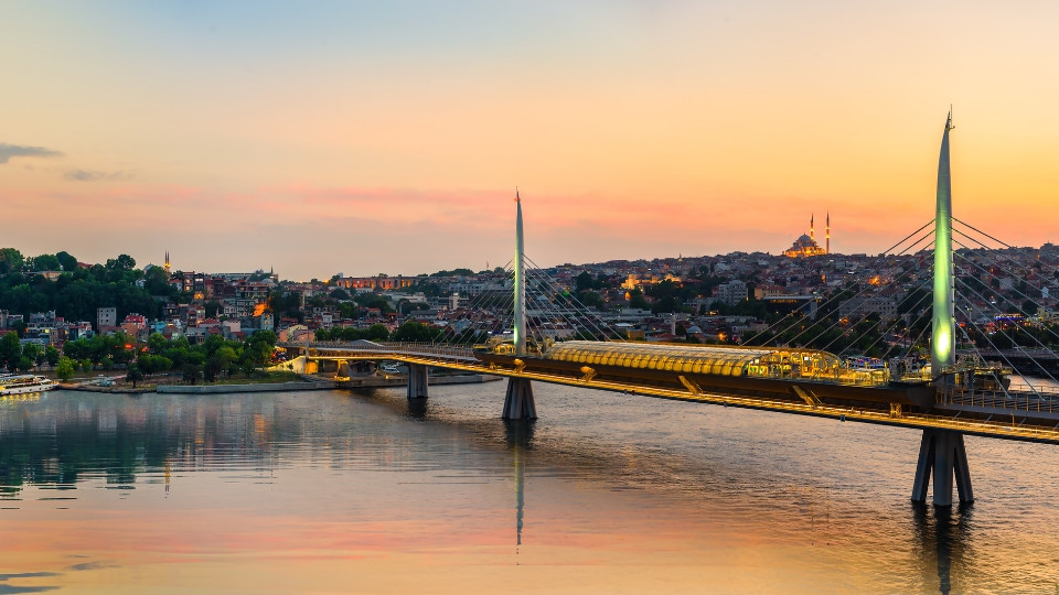 Istanbul: Bosphorus Cruise, Bus Tour, Golden Horn, Cable Car, Live Guide & Ticket - Sightseeing and Tours Istanbul: Bosphorus Cruise, Bus Tour, Golden Horn, Cable Car, Live Guide & Ticket - Sightseeing and Tours OmanMegaDeals.com