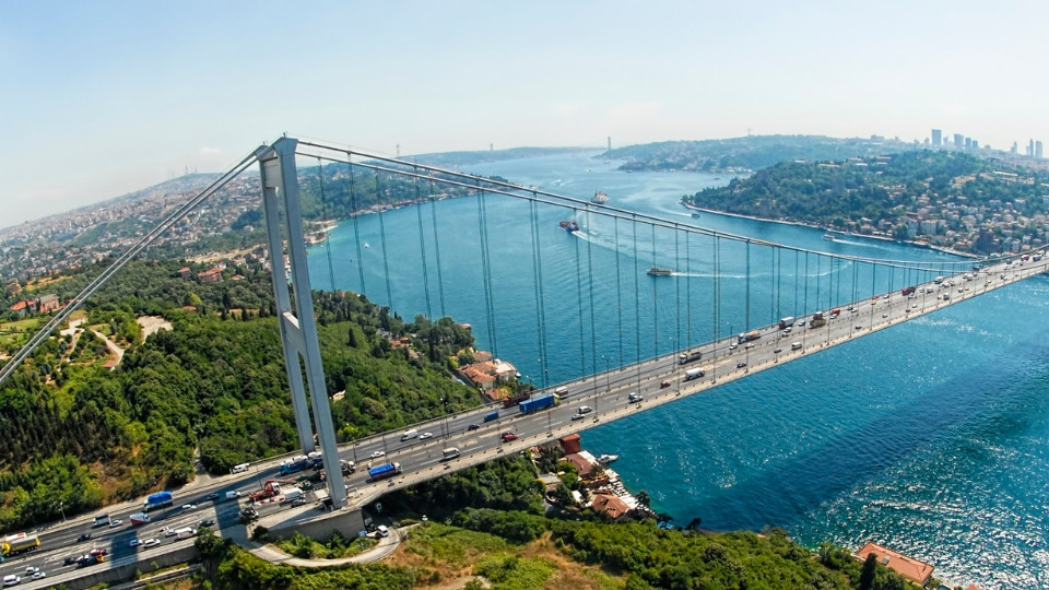 Istanbul: Europe & Asia Continents,Topkapi Palace & Harem with Live Guide - Recently Added Experiences Istanbul: Europe & Asia Continents,Topkapi Palace & Harem with Live Guide - Recently Added Experiences OmanMegaDeals.com