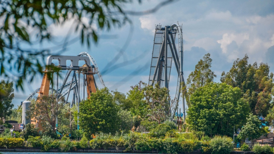 Thorpe Park Entry Ticket - Theme Parks Thorpe Park Entry Ticket - Theme Parks OmanMegaDeals.com