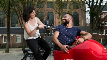 Amsterdam: Guided Bike Tour – Sightseeing and Tours