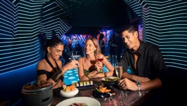Friday Skyline Brunch at The Penthouse by FIVE – Indoor Attractions