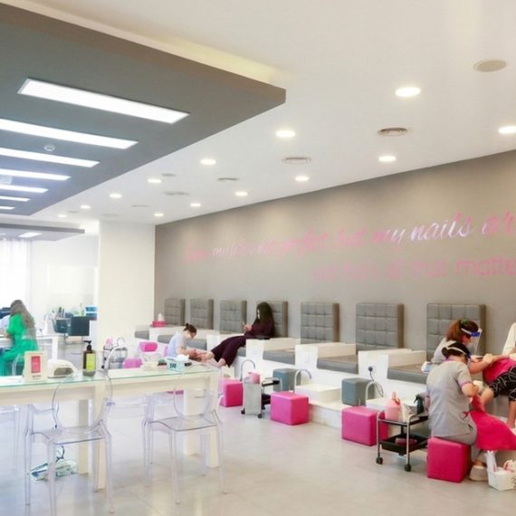 Get Full Set Soft Gel Or Acrylic/Hard Gel Nails W Long-lasting Shine NAILS Shop Online at Special Price from Oman Mega Deals