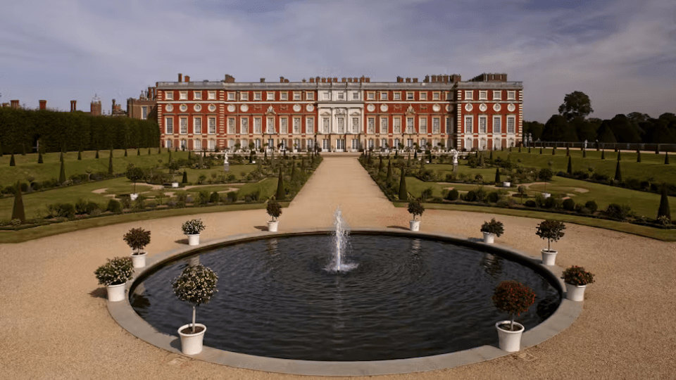 Hampton Court Palace, Gardens & Maze: Entry Ticket - Top-Rated Attractions Hampton Court Palace, Gardens & Maze: Entry Ticket - Top-Rated Attractions OmanMegaDeals.com