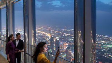 At The Top, Burj Khalifa Silver + The Café – Burj Khalifa
