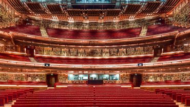 Dubai Opera Grand Tour – Sightseeing and Tours