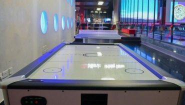 Switch Bowling Dubai: Bowling Alley, Billiards, Karaoke and more! – Indoor Attractions